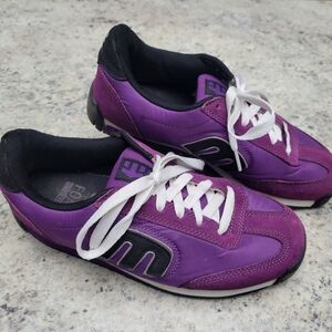 Etnies Lo-Cut LL LS Purple Skate Shoes. Womens Size 9